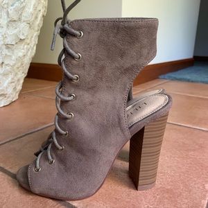❌SOLD Lace Up Bootie